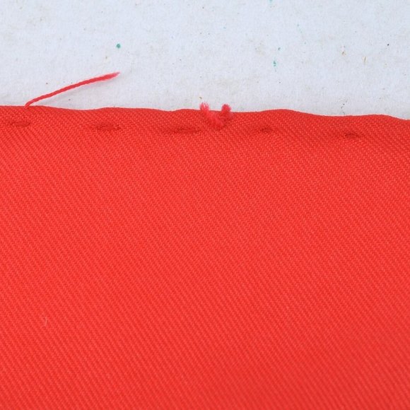 Authentic HERMES Carre 90 Scarf "Au FIL de la SOIE" Silk Red - Picture 12 of 12